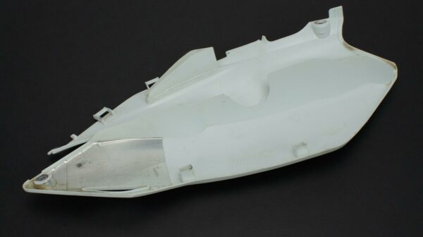 Honda CRF 250R Rear side covers OEM White *USED - Image 6